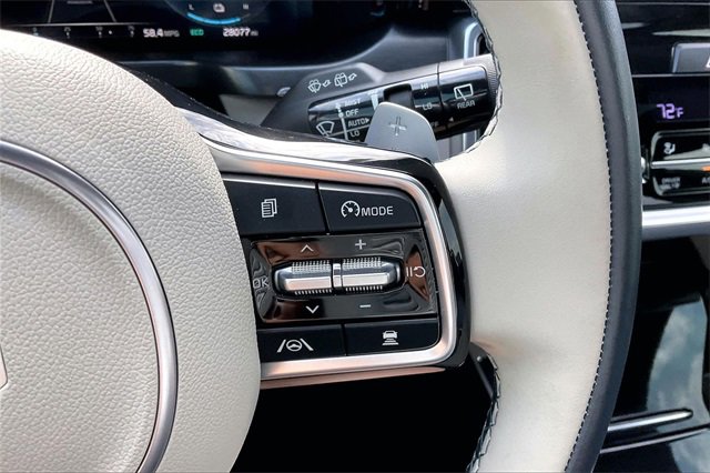 Used 2023 Kia Sorento SX Prestige image 17