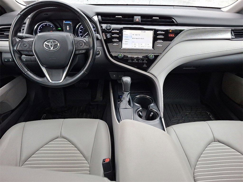 Used 2019 Toyota Camry SE image 15