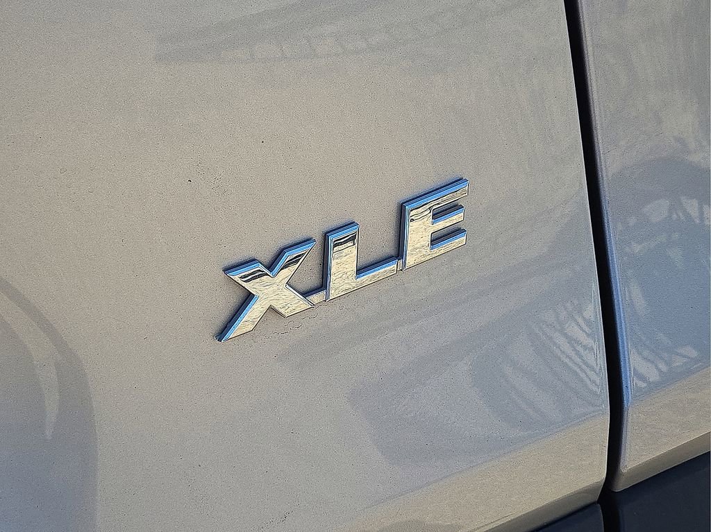 Used 2023 Toyota RAV4 XLE image 14
