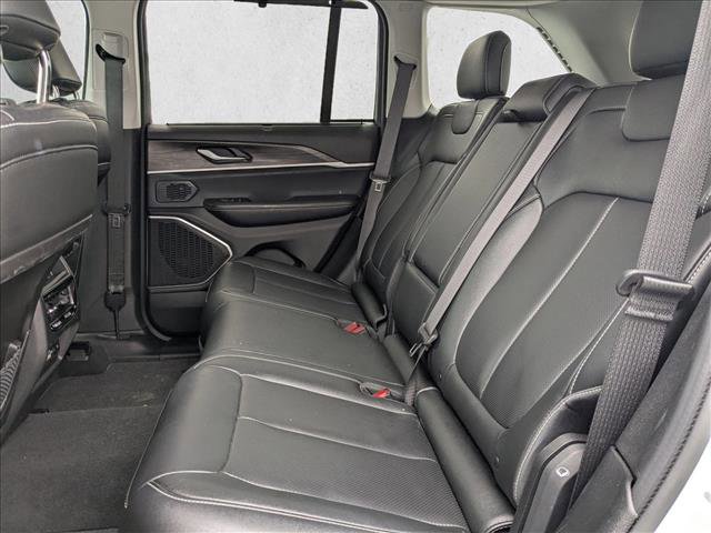 Used 2024 Jeep Grand Cherokee Limited 4xe w/ Luxury Tech Group II AWD/4WD image 15