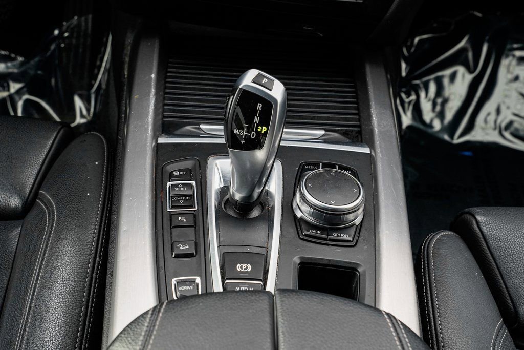 Used 2018 BMW X5 xDrive40e w/ M Sport Package image 17