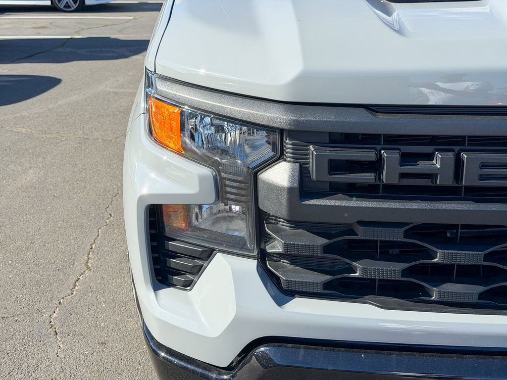 Used 2024 Chevrolet Silverado 1500 Custom Trail Boss w/ Turbomax Blackout Package image 5