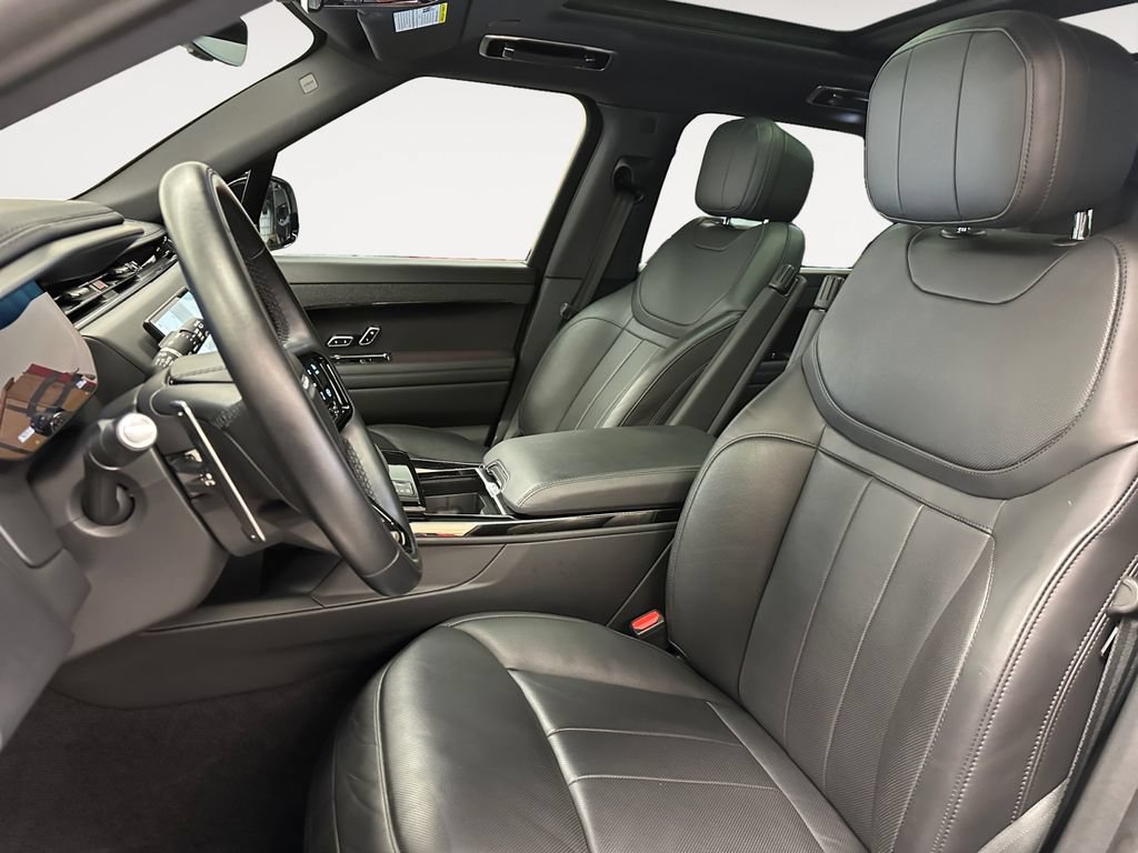 Used 2024 Land Rover Range Rover Sport Dynamic SE AWD/4WD image 8