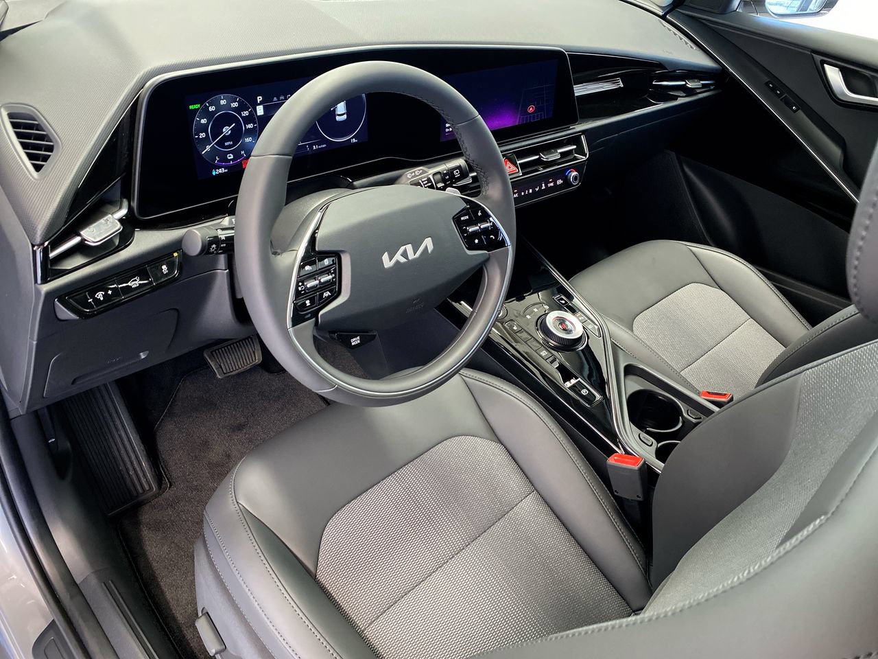 New 2026 Kia Niro Wind FWD image 20