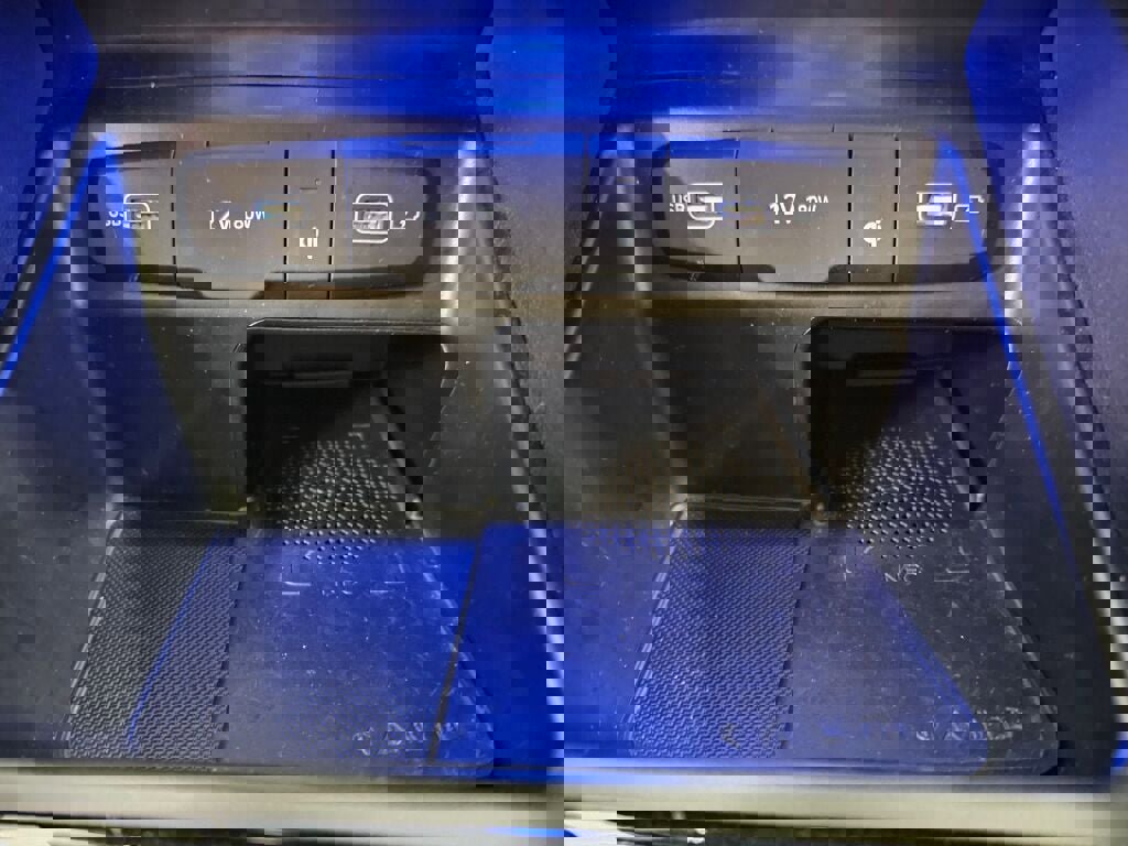 Used 2022 Hyundai Santa Cruz Limited image 25