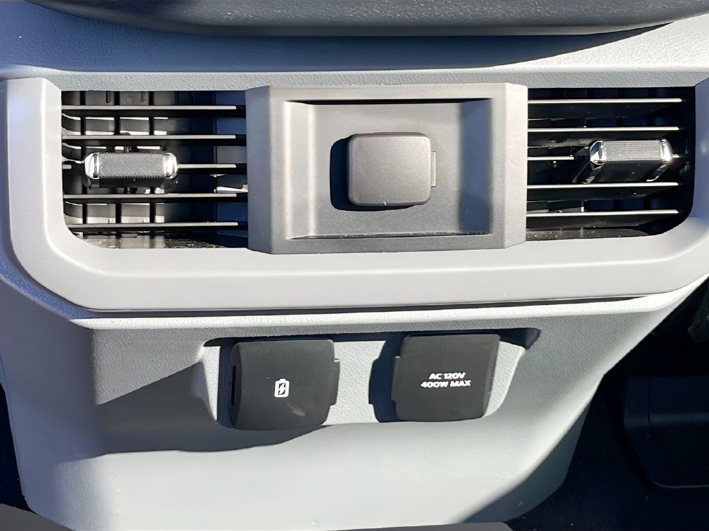 Used 2024 Ford F150 XLT w/ Equipment Group 302A MID RWD image 27