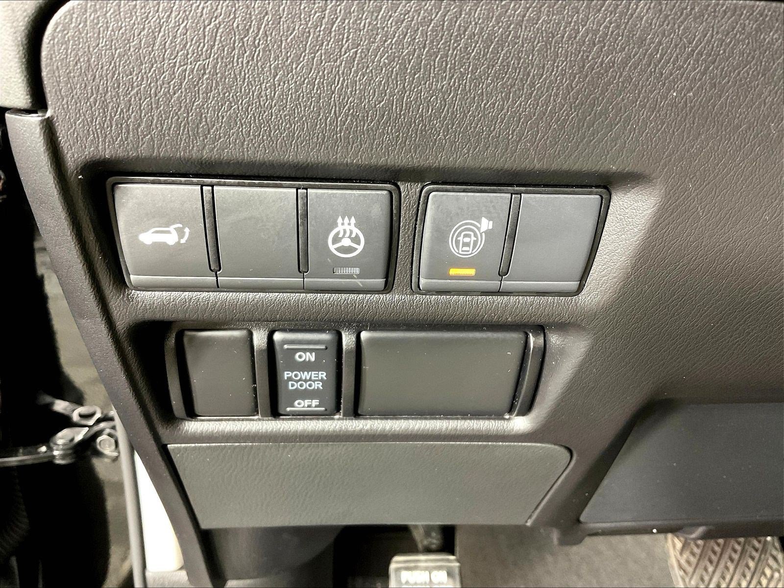 Certified 2024 Nissan Armada SL w/ Cargo Package AWD/4WD image 38