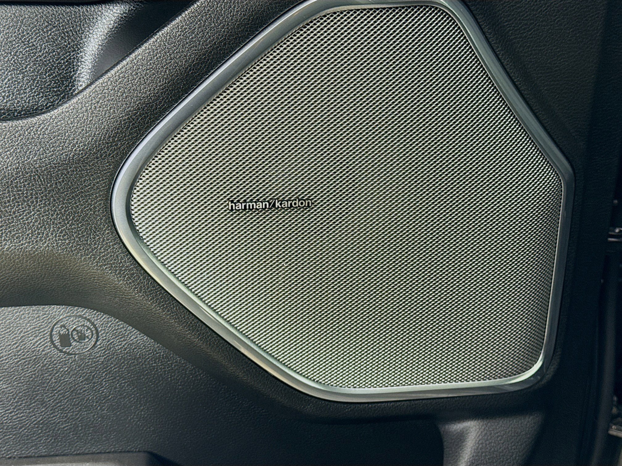 Used 2026 RAM 1500 Laramie w/ Night Edition image 19