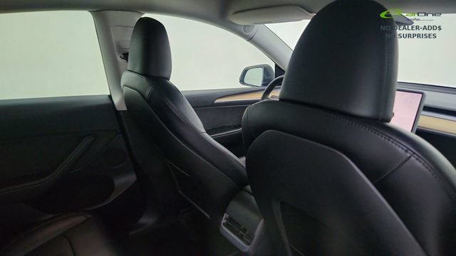 Used 2022 Tesla Model Y Long Range AWD/4WD image 27