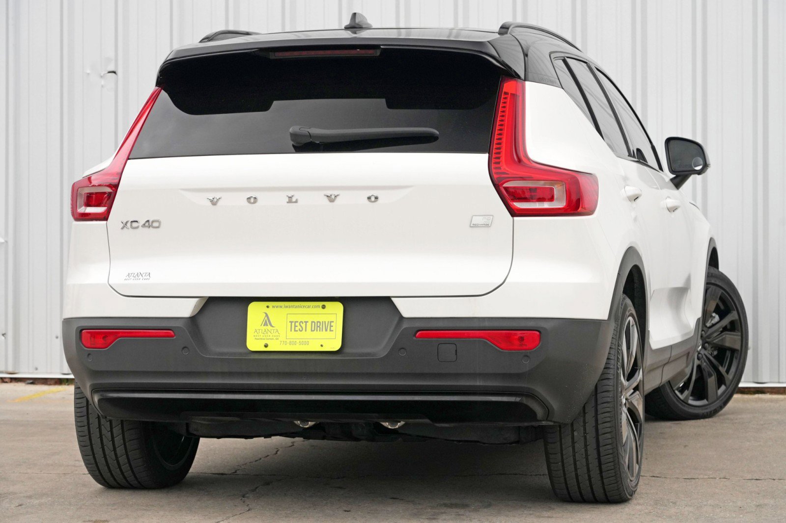 Used 2021 Volvo XC40 P8 Recharge w/ Advanced Package image 4