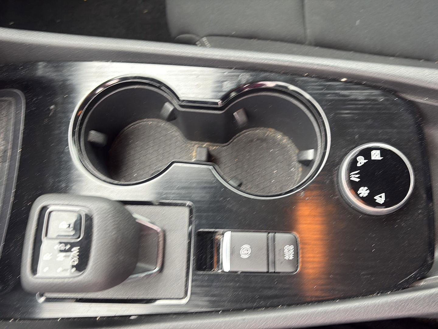 Used 2023 Nissan Rogue S AWD/4WD image 20