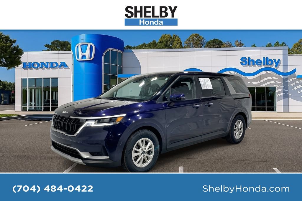 Used 2024 Kia Carnival LX video 1