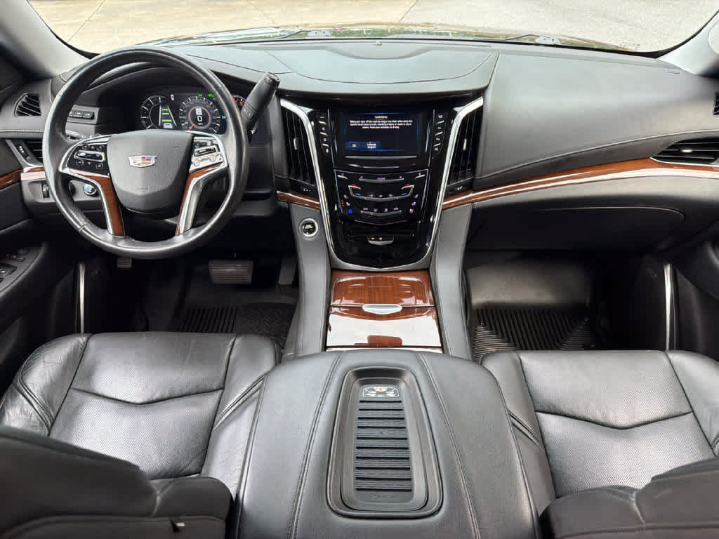 Used 2020 Cadillac Escalade Luxury AWD/4WD image 19