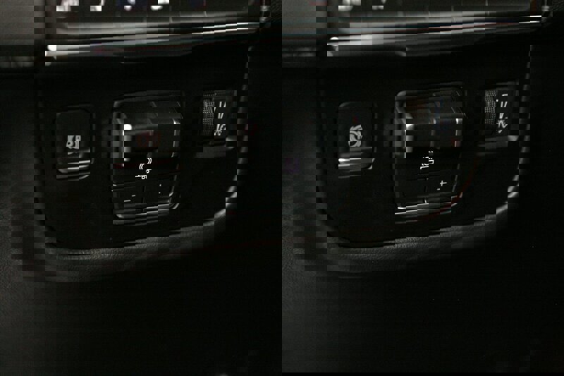 Used 2023 Cadillac Escalade Sport image 13