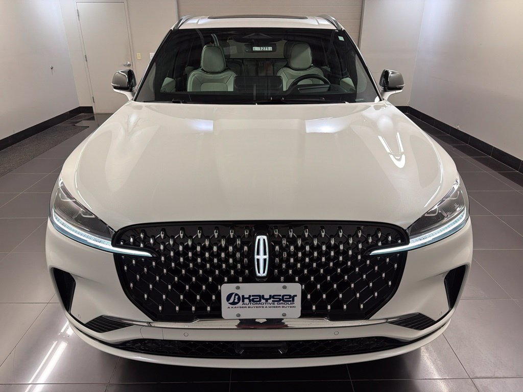 New 2027 Lincoln Aviator Black Label w/ Dynamic Handling Package AWD/4WD image 2