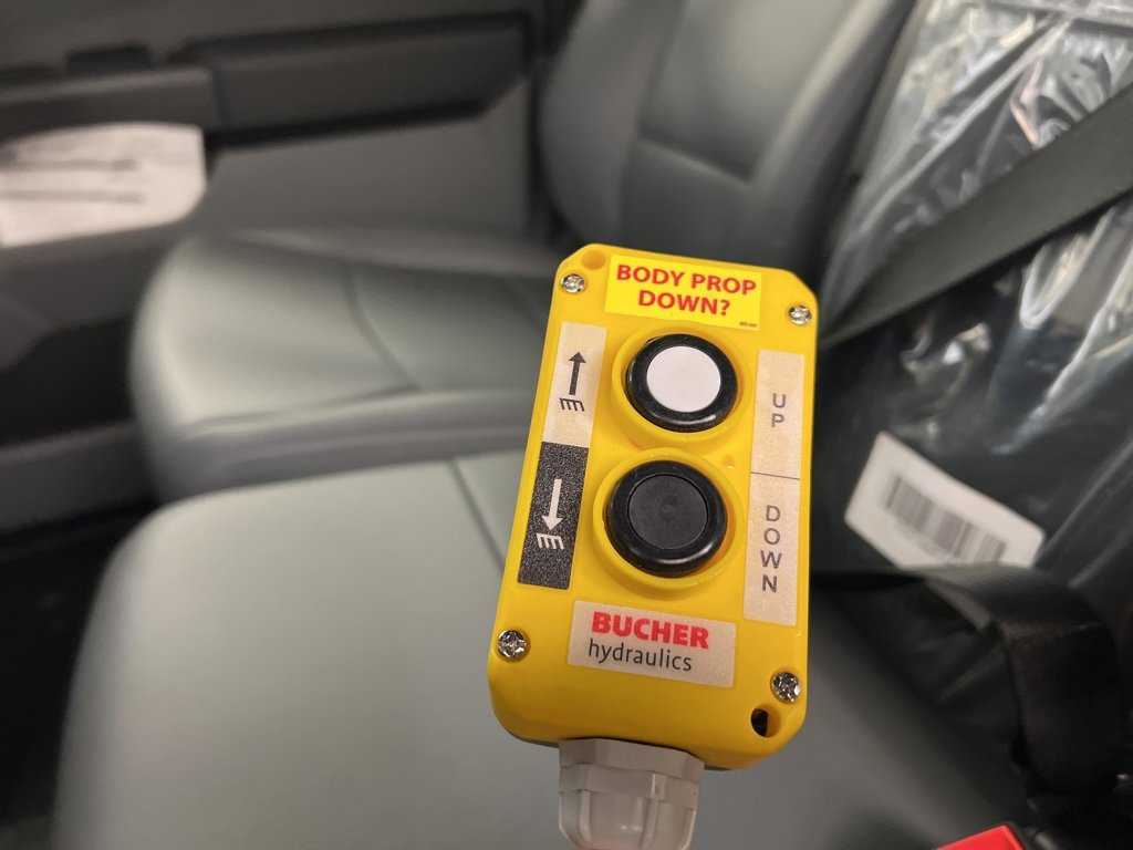 New 2025 Ford F550 4x4 Regular Cab Super Duty image 26