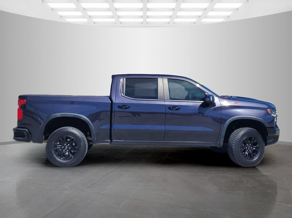 Used 2022 Chevrolet Silverado 1500 ZR2 w/ Technology Package AWD/4WD image 3