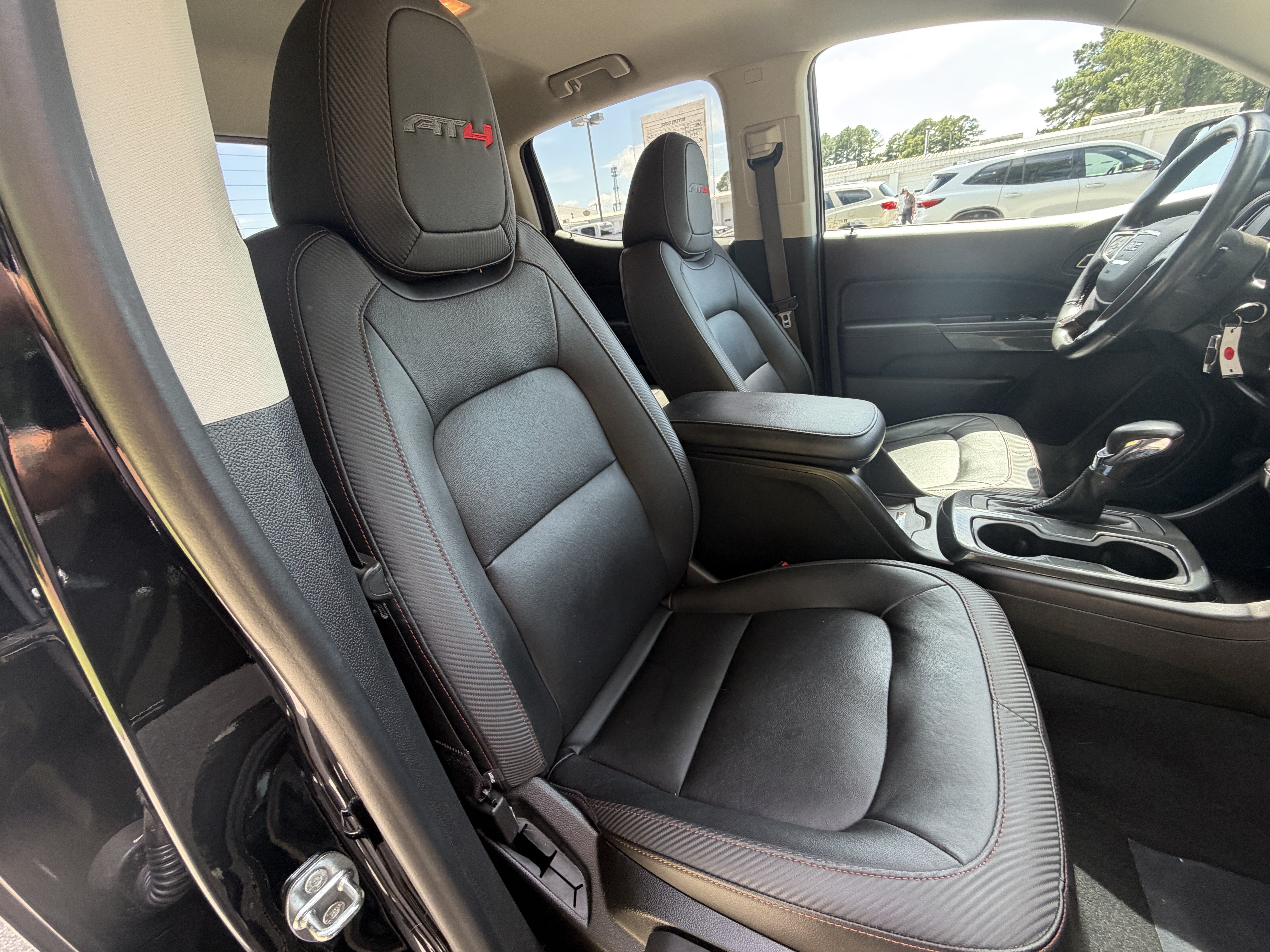 Used 2022 GMC Canyon AT4 w/ Trailering Package AWD/4WD image 18