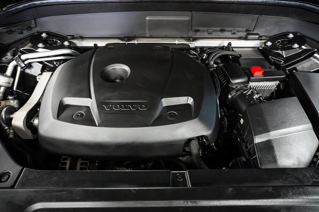 Used 2016 Volvo XC90 T6 Momentum w/ Protection Package Plus image 26