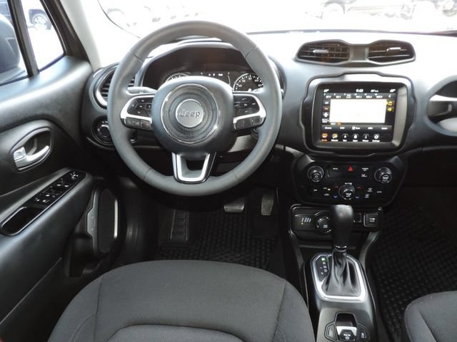 Used 2023 Jeep Renegade Latitude AWD/4WD image 18
