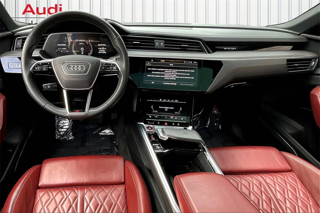 Used 2022 Audi e-tron S Premium Plus w/ 21" Black Optic Package image 7