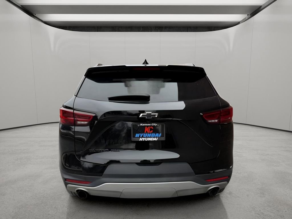 Used 2023 Chevrolet Blazer LT w/ Midnight/Sport Edition image 4