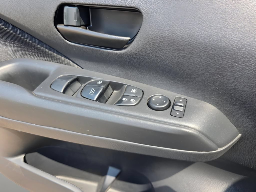 Used 2025 Nissan Kicks Play S w/ Interior Electronics Package FWD image 15