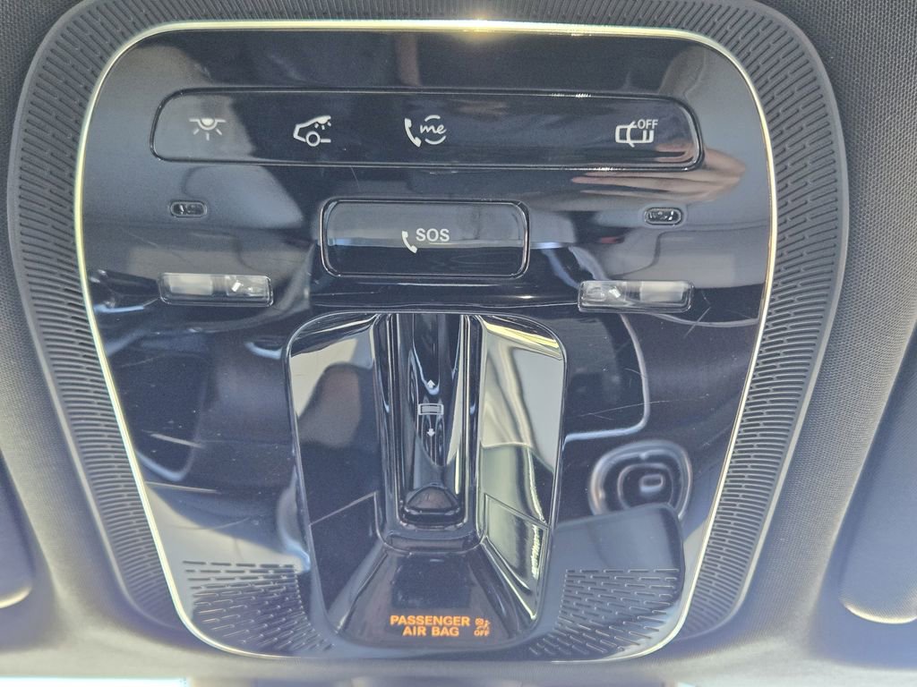 Used 2025 Mercedes-Benz GLC 300 image 33