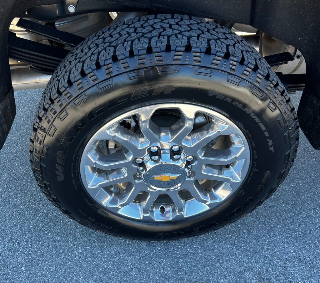 Used 2025 Chevrolet Silverado 3500 LTZ w/ LTZ Premium Texas Edition image 21