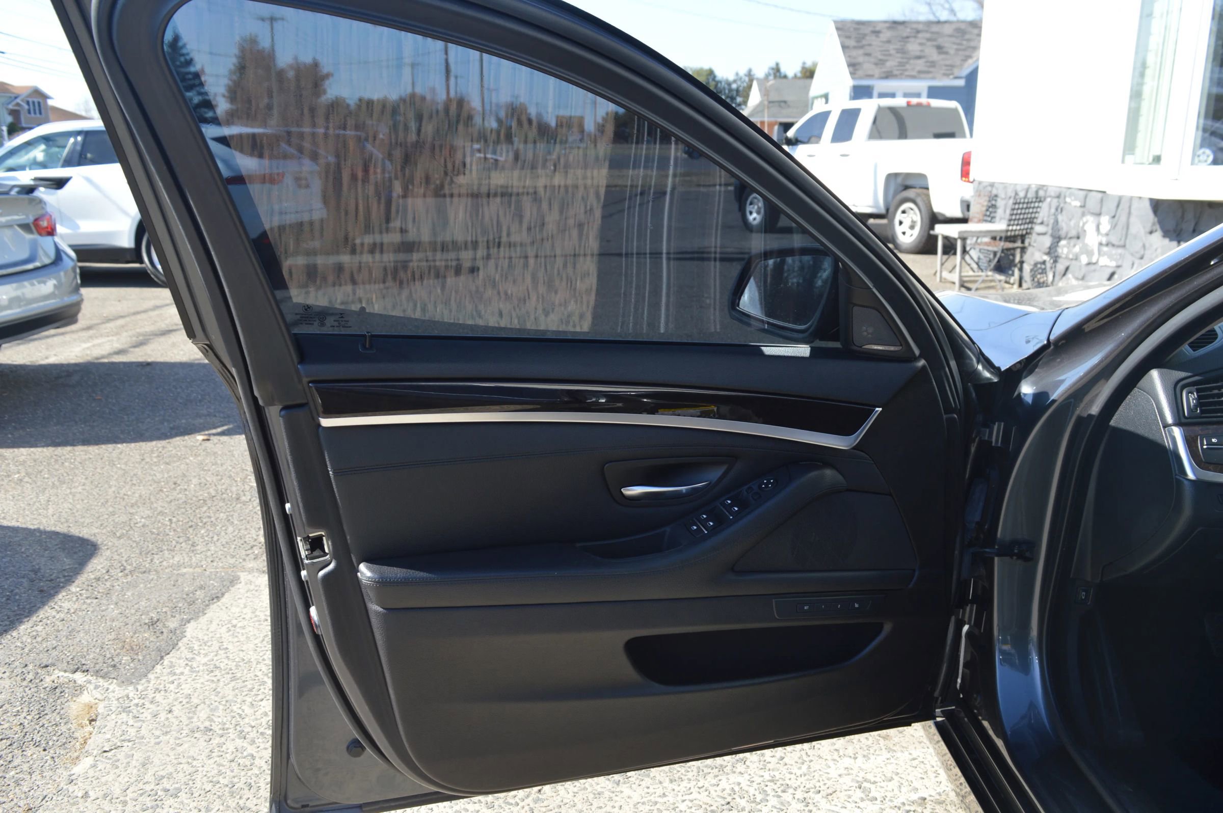 Used 2016 BMW 528i Sedan image 25