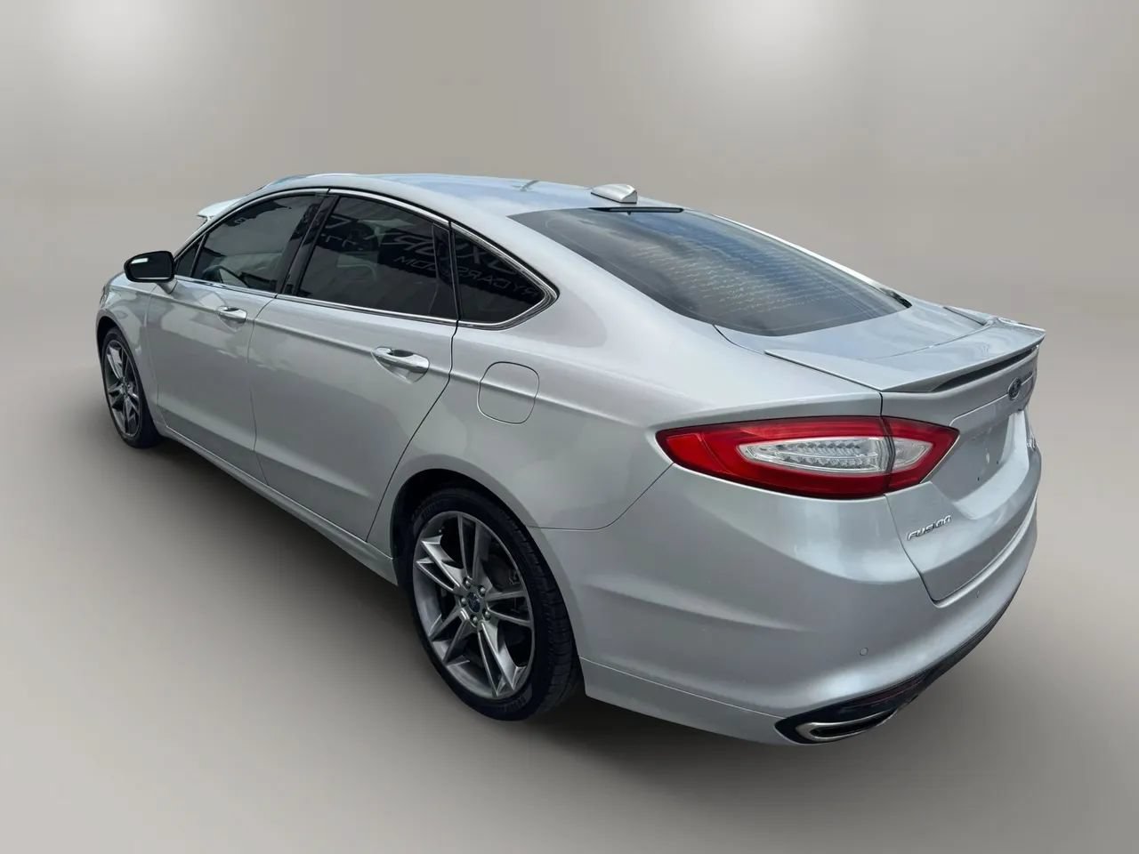 Used 2016 Ford Fusion Titanium FWD image 9