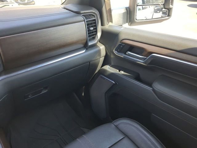 Used 2024 Chevrolet Silverado 3500 High Country w/ High Country Premium Package image 20