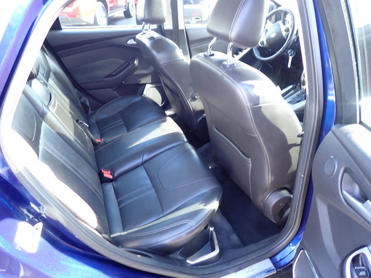 Used 2012 Ford Focus SEL image 11