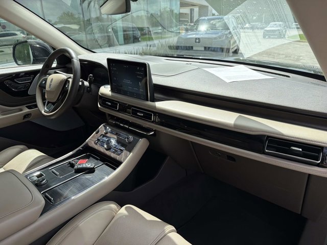 Certified 2022 Lincoln Aviator Reserve w/ Equipment Group 201A image 21
