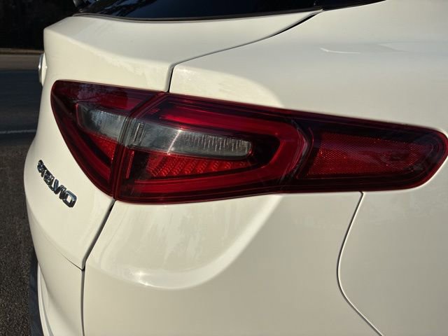 Used 2022 Alfa Romeo Stelvio Ti image 16