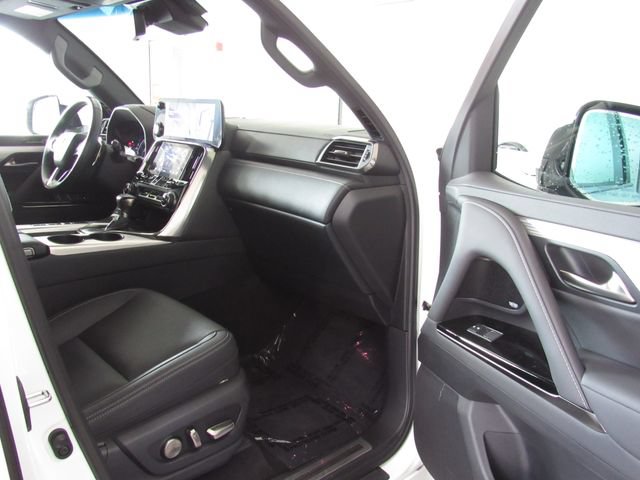 Used 2023 Lexus LX 600 F Sport AWD/4WD image 18