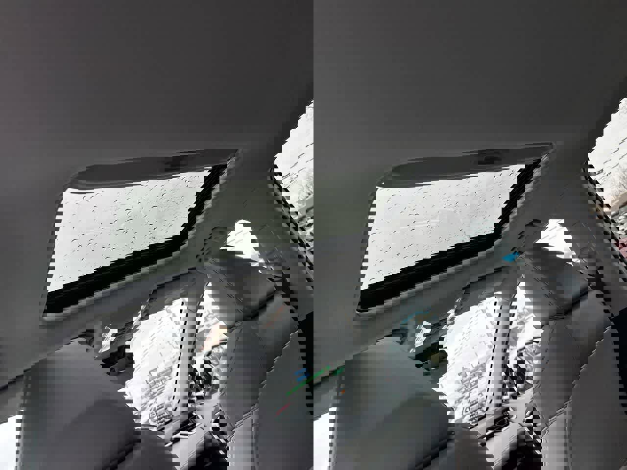 Used 2022 Toyota RAV4 XLE Premium image 24