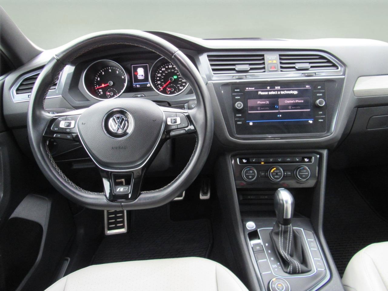 Used 2021 Volkswagen Tiguan SE R-Line image 8