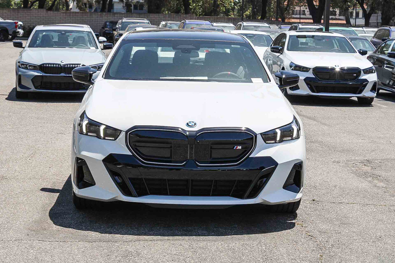 New 2026 BMW i5 M60 AWD/4WD image 2