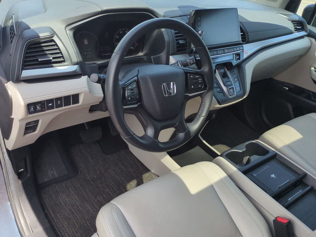 Used 2025 Honda Odyssey EX-L image 10