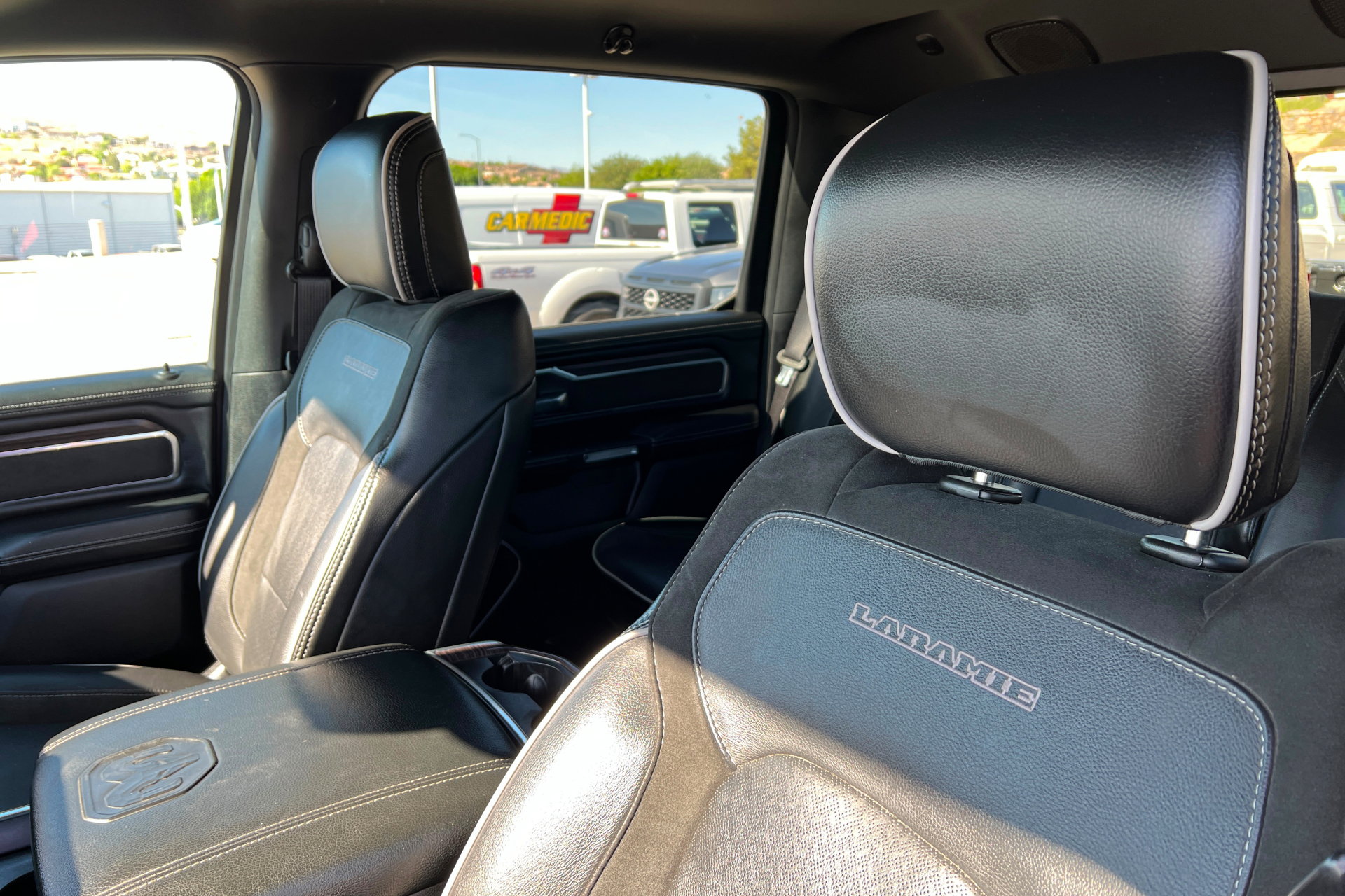 Used 2025 RAM 1500 Laramie AWD/4WD image 16