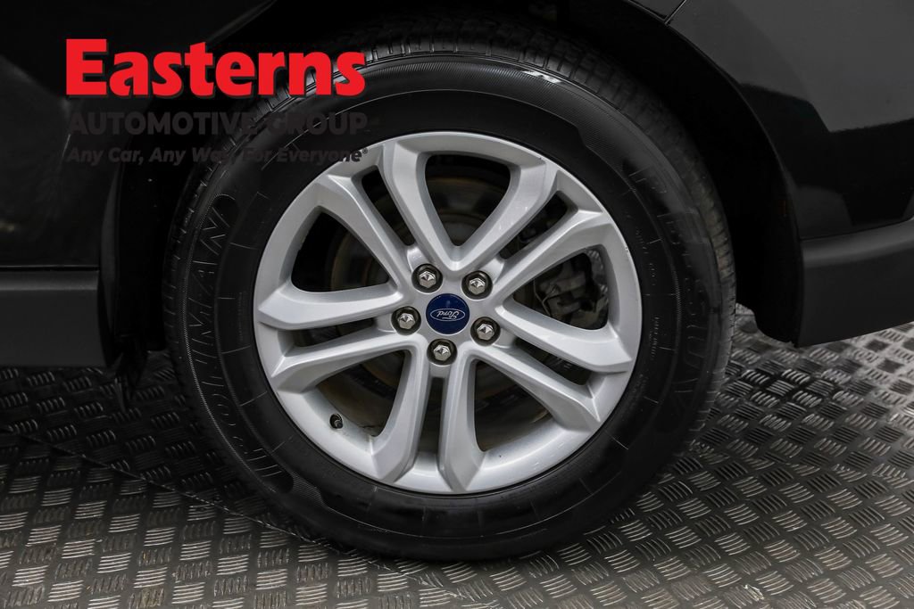 Used 2020 Ford Edge SEL image 33