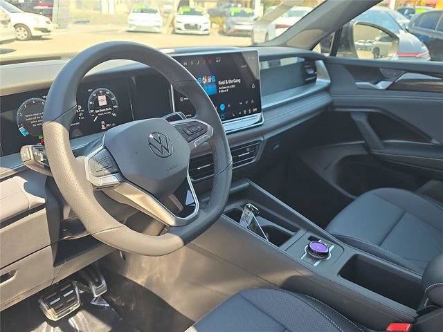New 2026 Volkswagen Tiguan SE R-Line image 15