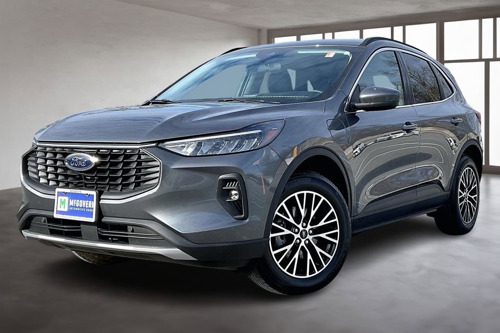 Used 2025 Ford Escape SE image 1