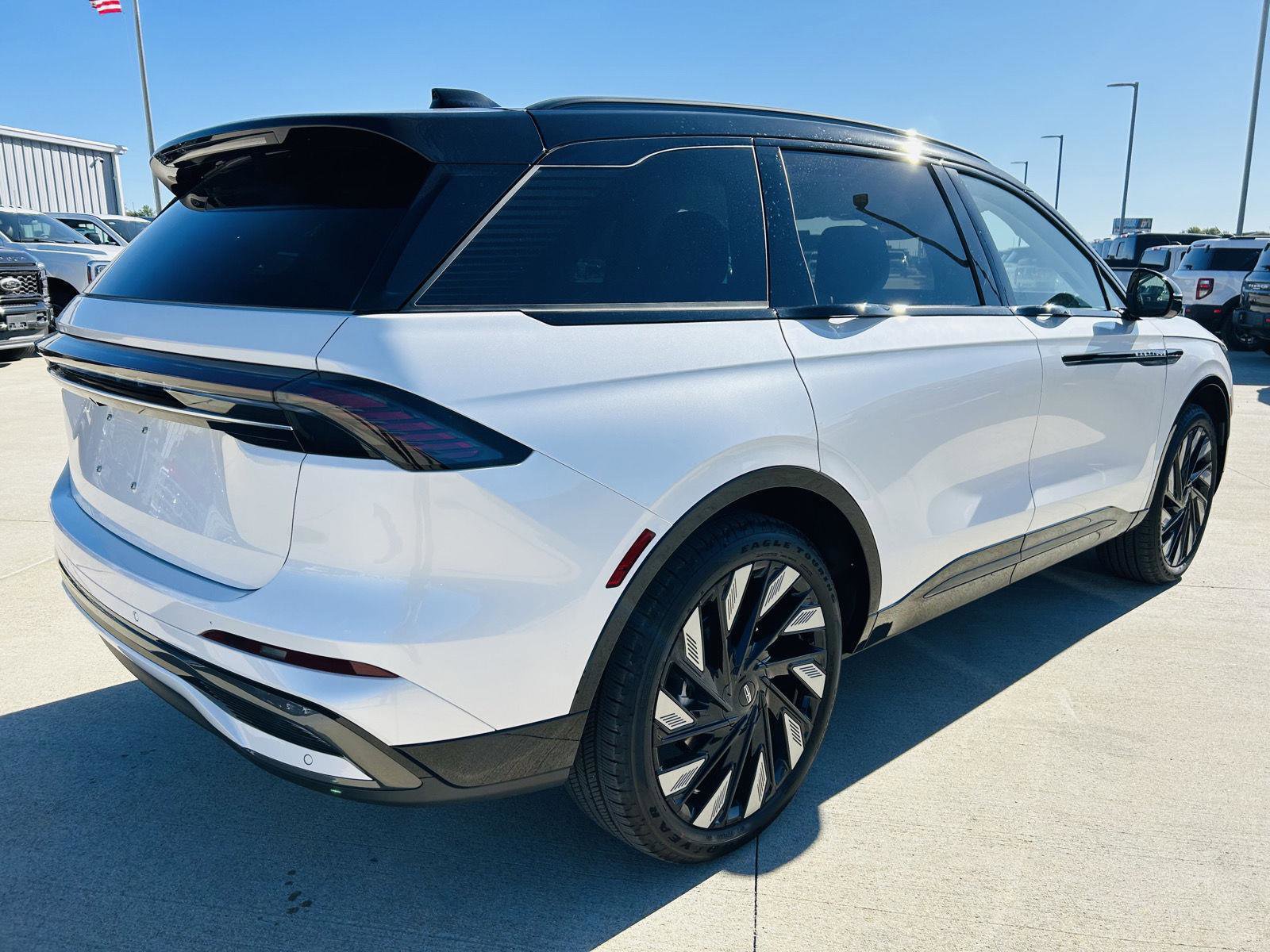 New 2026 Lincoln Nautilus Reserve w/ Jet Appearance Package image 51