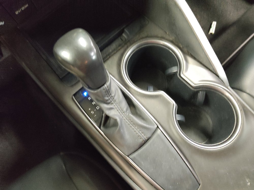 Used 2021 Toyota Camry SE FWD image 26