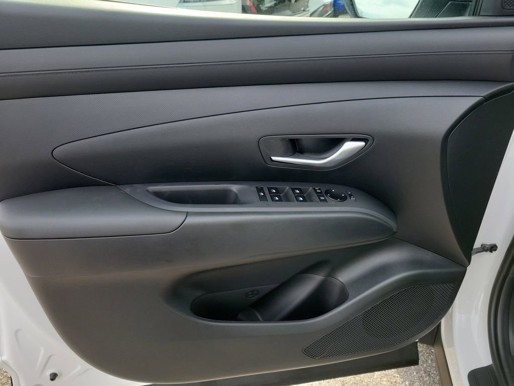 Used 2026 Hyundai Tucson SE image 11