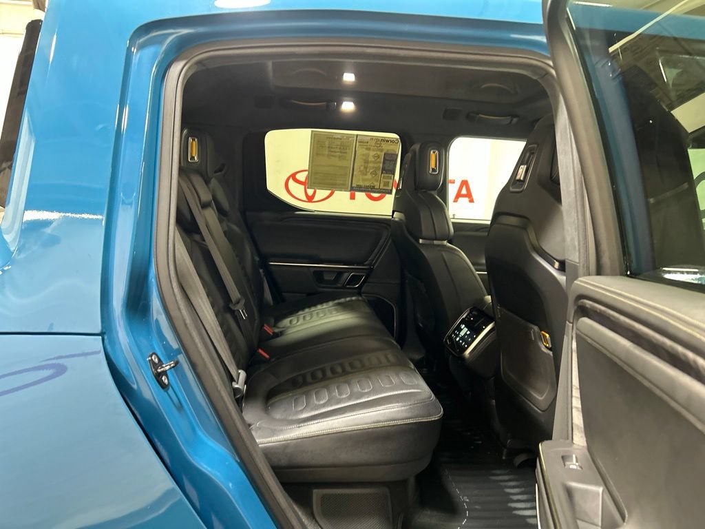 Used 2022 Rivian R1T Adventure AWD/4WD image 16