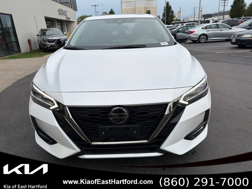 Used 2023 Nissan Sentra SR w/ SR Premium Package FWD image 4