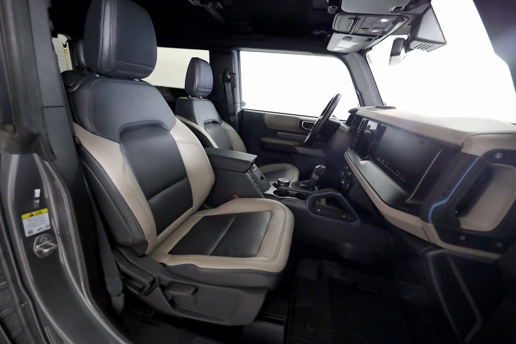 Used 2023 Ford Bronco Wildtrak image 11